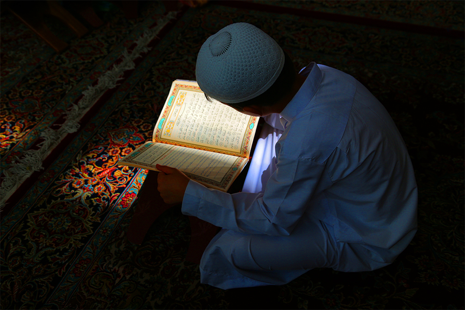 المؤمنون يُحيون ليلة القدر  وذكرى شهادة أمير المؤمنين(عليه السلام) في كربلاء
