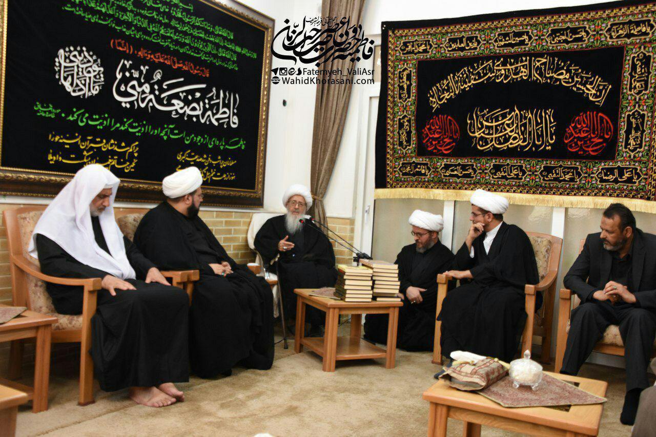 وفد العتبة العبّاسيّة المقدّسة يزور آية الله العظمى الشيخ الوحيد الخراساني (دام ظله) في مدينة قم المقدّسة