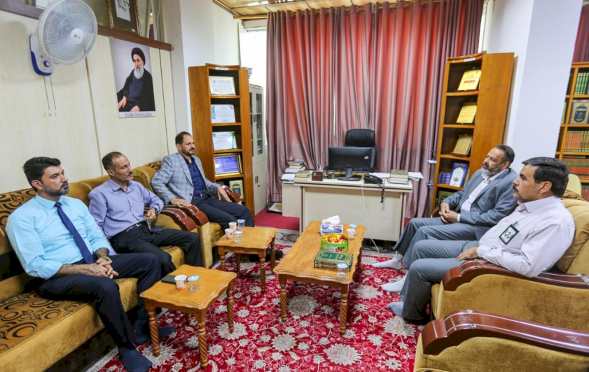 تُراثُ البصرةِ يستقبلُ وفدًا من نقابةِ المعلمينَ