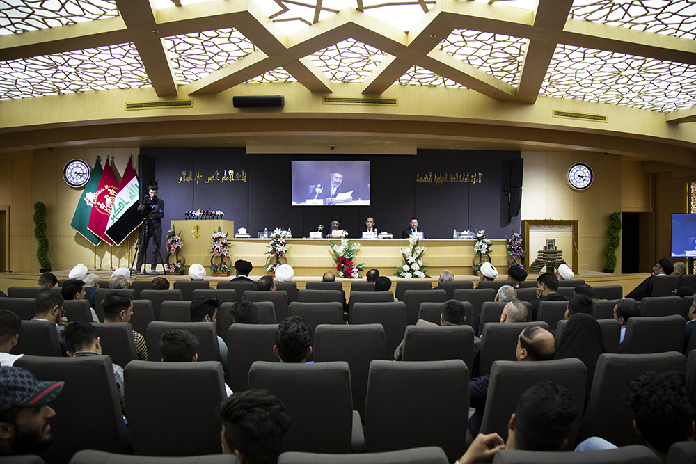 بعد أنْ شهدَ تقديم أكثر من عشرين بحثًا اختتام  فعّاليات المؤتمر العلميّ الدوليّ الموسوم 