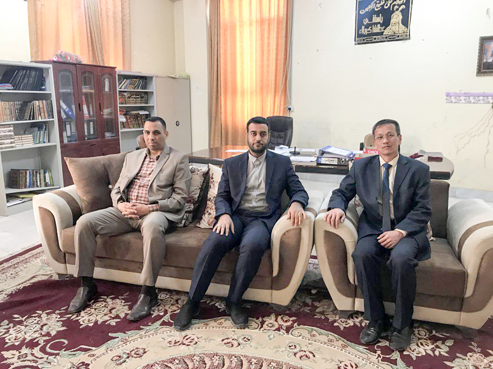 وفد قسم شؤون المعارف الإسلامية والإنسانية يلتقي رئيس قسم الدراسات القرآنية في كلية العلوم الإسلامية/ جامعة كربلاء