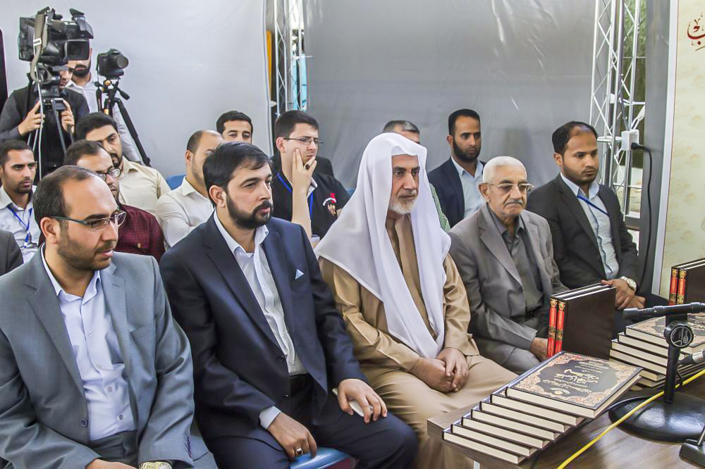 معرض كربلاء الدوليّ للكتاب يشهد حفل توقيع كتاب (محاسن المجالس في كربلاء) الصادر عن قسم شؤون المعارف الإسلامية والإنسانية