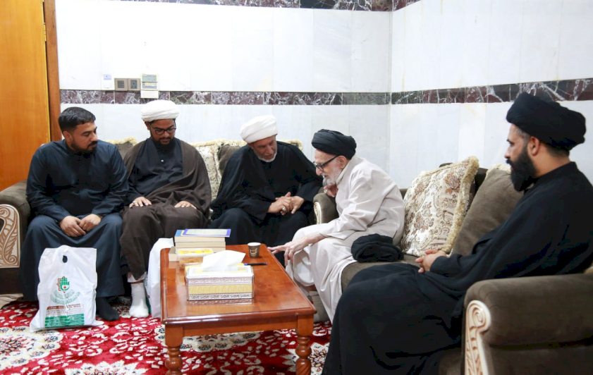وفدُ الرعايةِ المعرفيّةِ يزورُ السيّدَ الأشكوريّ