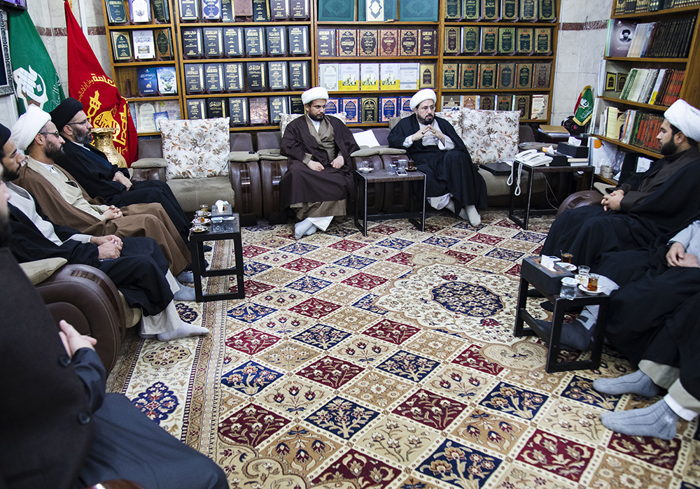 مركز تراث الجنوب التابع لقسم شؤون المعارف الإسلامية والإنسانية  يختتم دورة تحقيق المخطوطات وفهرستها