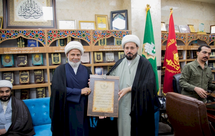 رئاسةُ قسمِ المعارفِ تُكرّمُ عددًا من الفضلاءِ والأكاديميينَ والمنتسبينَ