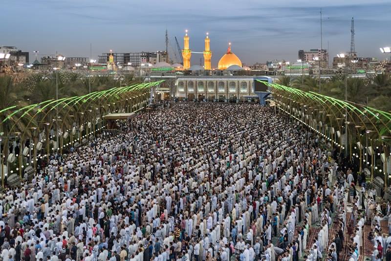 صلاة العيد بين الحرمين (في صور)