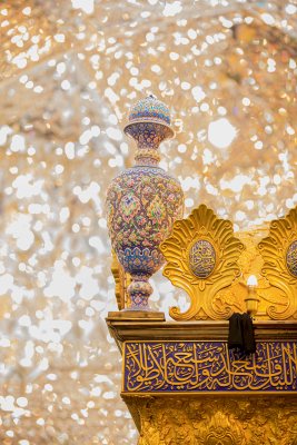 تقرير مصوّر يبيّن التفاصيل الدقيقة لشباك ضريح المولى أبي الفضل العبّاس -عليه السّلام- من الجهة الشماليّة