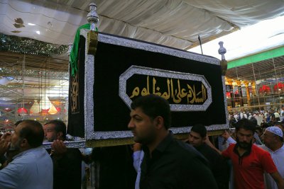 توافد المعزين ومحبين اهل البيت (عليهم السلام) الى كربلاء لإحياء ذكرى استشهاد الإمام محمد الباقر (عليه السلام 