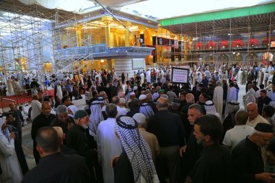 توافد المعزين ومحبين اهل البيت (عليهم السلام) الى كربلاء لإحياء ذكرى استشهاد الإمام محمد الباقر (عليه السلام 