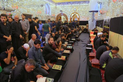 معهد القرآن الكريم للرجال يقيم محفلا ً قرآنيا ً عاشورائيا ً في مقام صاحب الزمان عجل الله فرجه الشريف