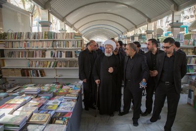 افتتاح معرض تراتيل سجادية للكتاب للفترة من 18 شهر محرم الحرام ولمدة عشرة ايام