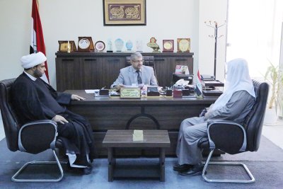 وفد قسم المعارف في العتبة العباسية المقدسة يلتقي مساعد رئيس جامعة كربلاء لإقامة فعاليات علمية 