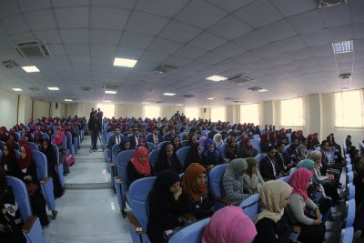 قسم المعارف في العتبة العباسية المقدسة يقيم ندوة بحثية في جامعة كربلاء تحت عنوان (التراث الكربلائي بعيون اكاديمية)