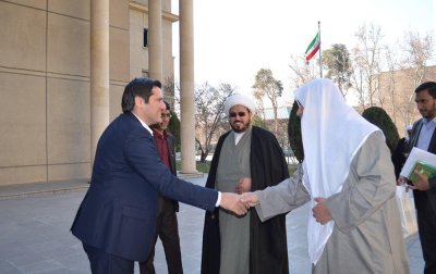 وفد العتبة العباسية المقدسة يبحث سبل التعاون مع المراكز والجامعات في جمهورية إيران الاسلامية