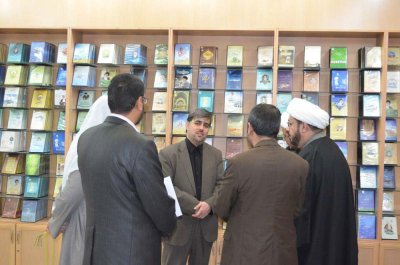 وفد قسم المعارف في العتبة العباسية المقدسة اثناء زيارته لموقع نور مكز الالكتروني