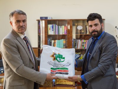 قسم المعارف في العتبة العباسية المقدسة يواصل توزيع اصدارته الخاصة 