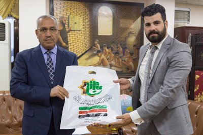 قسم المعارف في العتبة العباسية المقدسة يواصل توزيع اصدارته الخاصة 