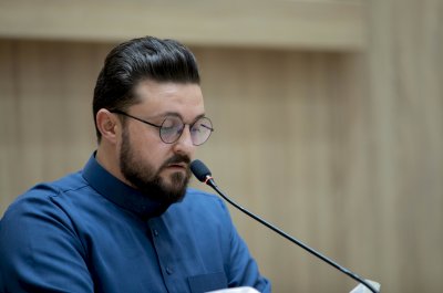 سمُ المعارفِ يُنظِّمُ محاضرةً حولَ سيرةِ النبيّ الأكرمِ ضمنَ مهرجانِ (رحمةً للعالمين) الدوليّ