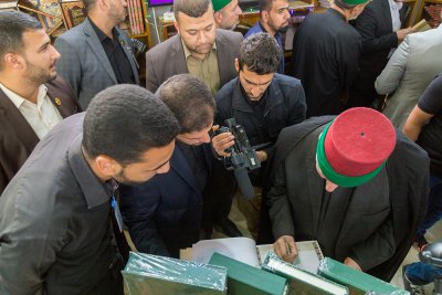 العتبتان المقدستان الحسينية والعباسية يفتتحان معرض الكتاب الدولي في كربلاء بمناسبة مهرجان ربيع الشهادة