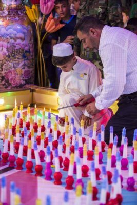 (1183) شمعة أوقدت في مهرجان الشموع السابع عشر