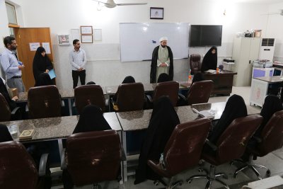 الشيخ عمار الهلالي يزور معهد القران الكريم النسوي في النجف الاشرف