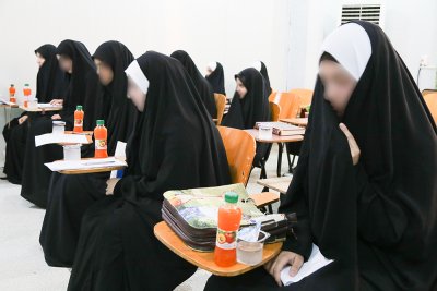 الشيخ عمار الهلالي يزور معهد القران الكريم النسوي في النجف الاشرف