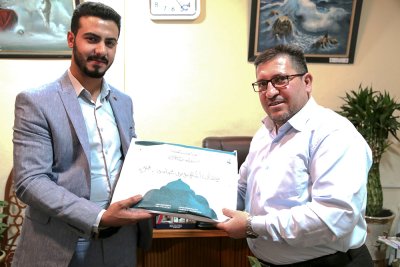 قسم المعارف الإسلامية والانسانية يوزع اصداراته الجديدة