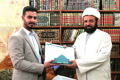 قسم المعارف الاسلامية والإنسانية يستمر بتوزيع إصدارته الجديدة