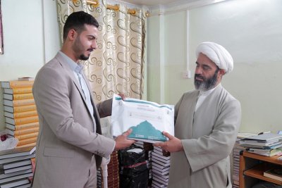 قسم المعارف الاسلامية والإنسانية يستمر بتوزيع إصدارته الجديدة