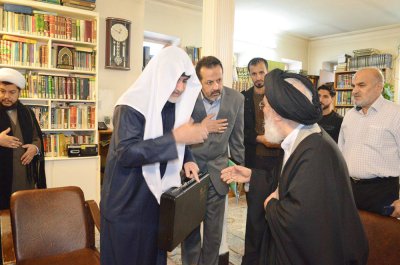 سماحة آية الله العظمى السيد جعفر سيدان -دام ظله- يستقبل وفد العتبة العباسية المقدسة ويبارك الجهود المبذولة في مجال إحياء تراث علمائنا الأبرار 