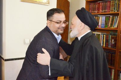 وفد العتبة العباسيّة المقدّسة يزور مدينة مشهد المقدّسة ويلتقي سماحة السيّد عليّ الشهرستانيّ