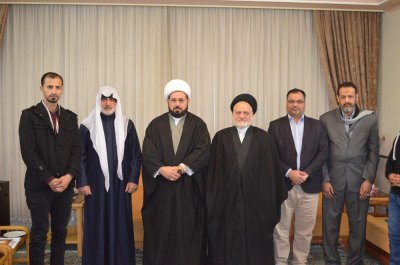 وفد العتبة العباسيّة المقدّسة يزور مدينة مشهد المقدّسة ويلتقي سماحة السيّد عليّ الشهرستانيّ