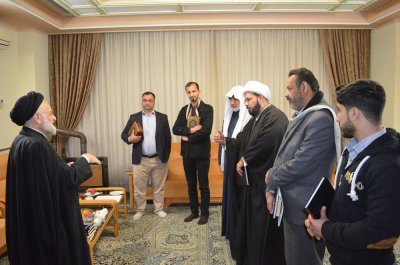 وفد العتبة العباسيّة المقدّسة يزور مدينة مشهد المقدّسة ويلتقي سماحة السيّد عليّ الشهرستانيّ