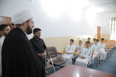 رئيس قسم شؤون المعارف الإسلامية والانسانية يتابع الدورات القرآنية في معهد القرآن الكريم للرجال فرع النجف الاشرف