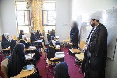 رئيس قسم شؤون المعارف الإسلامية والانسانية يتفقد معهد القرآن الكريم للنساء فرع الهندية ويتابع مشروع الدورات القرآنية الصيفية