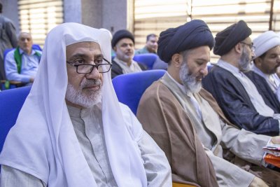 على هامش مهرجان الغدير السنوي .. وفد قسم شؤون المعارف الاسلامية والإنسانية يشارك في ندوة فكرية عن مباديء حقوق الانسان عند الامام علي عليه السلام