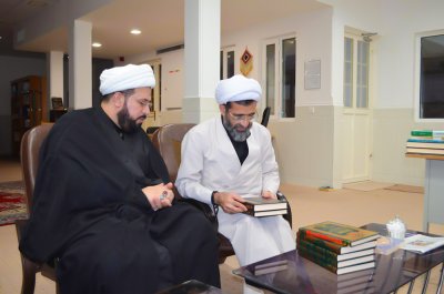وفد العتبة العباسية المقدسة يواصل زياراته لأساطين العلماء و المؤسَّساتِ التراثية في قم المقدسة
