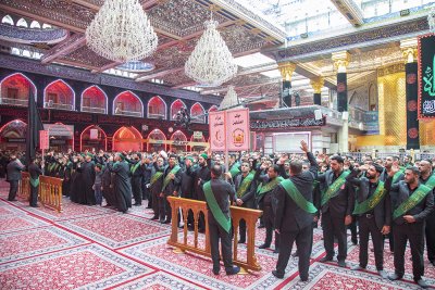 موكب الامام الحسين(ع) خدمة العتبتين المقدستين الحسينية والعباسية بذكرى وفاة الرسول الاعظم محمد ( ص )