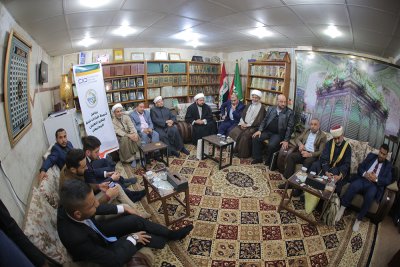رئيس قسم شؤون المعارف الإسلامية والإنسانية يستقبل وفداً من المجمع الفقهي العراقي