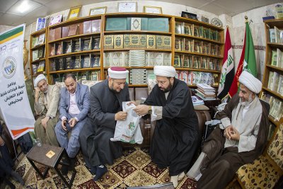 رئيس قسم شؤون المعارف الإسلامية والإنسانية يستقبل وفداً من المجمع الفقهي العراقي
