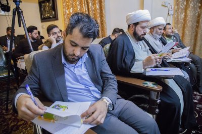انطلاق دورة تعليم اللغة الفارسية لمنتسبي قسم شؤون المعارف الإسلامية والإنسانية