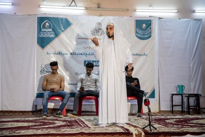 بمناسبة مرور أربعة أعوام على تأسيس معهد القرآن الكريم فرع الهندية ، قسم شؤون المعارف الاسلامية والإنسانية يقيم مهرجاناً قرآنياً 
