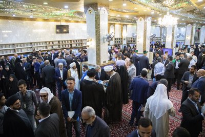 بمناسبة الذكرى الخمسين لرحيل العلّامة الشيخ آقا بزرك الطهراني السيد الصافي –دام عزّه- يفتتح المعرض التراثي الصوري الذي أقامه قسم شؤون المعارف الإسلامية والانسانية