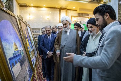 بمناسبة الذكرى الخمسين لرحيل العلّامة الشيخ آقا بزرك الطهراني السيد الصافي –دام عزّه- يفتتح المعرض التراثي الصوري الذي أقامه قسم شؤون المعارف الإسلامية والانسانية