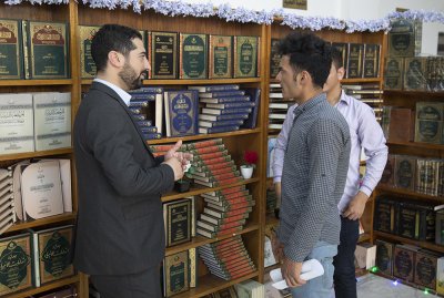 معرضُ قسم شؤون المعارف الإسلامية والإنسانية للكتاب يُزيّن أروقةَ كلية الإدارة والاقتصاد في جامعة كربلاء