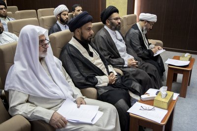 ضمن سلسلة ندواته التراثية قسم شؤون المعارف الإسلاميّة والإنسانيّة يُقيم ندوة عن الإرث الفكريّ والعلميّ للشيخ المحقّق يوسف البحرانيّ