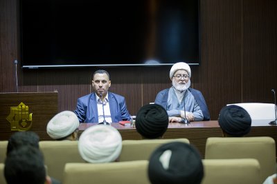ضمن سلسلة ندواته التراثية قسم شؤون المعارف الإسلاميّة والإنسانيّة يُقيم ندوة عن الإرث الفكريّ والعلميّ للشيخ المحقّق يوسف البحرانيّ