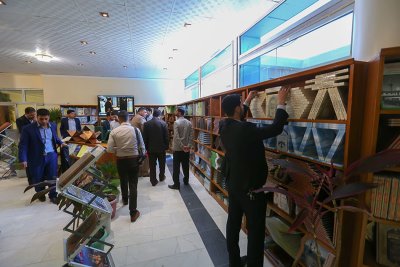 قسم شؤون المعارف الاسلامية والانسانية يفتتح معرض الكتاب في جامعة كربلاء كلية التربية للعلوم الانسانية