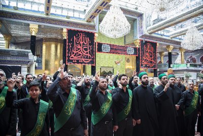 خَدَمةُ العتبتين المقدّستين يعزّون الإمام الحسين وأخاه أبا الفضل في ذكرى استشهاد أبيهما أمير المؤمنين علي بن ابي طالب (عليهم السلام)