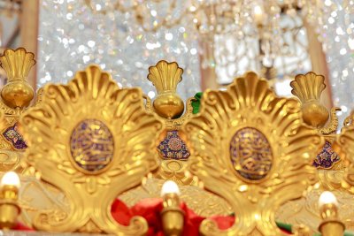 تقرير مصور يُبيّن التفاصيل الدقيقة للجهة الجنوبيّة من شباك ضريح المولى أبي الفضل عليه السّلام